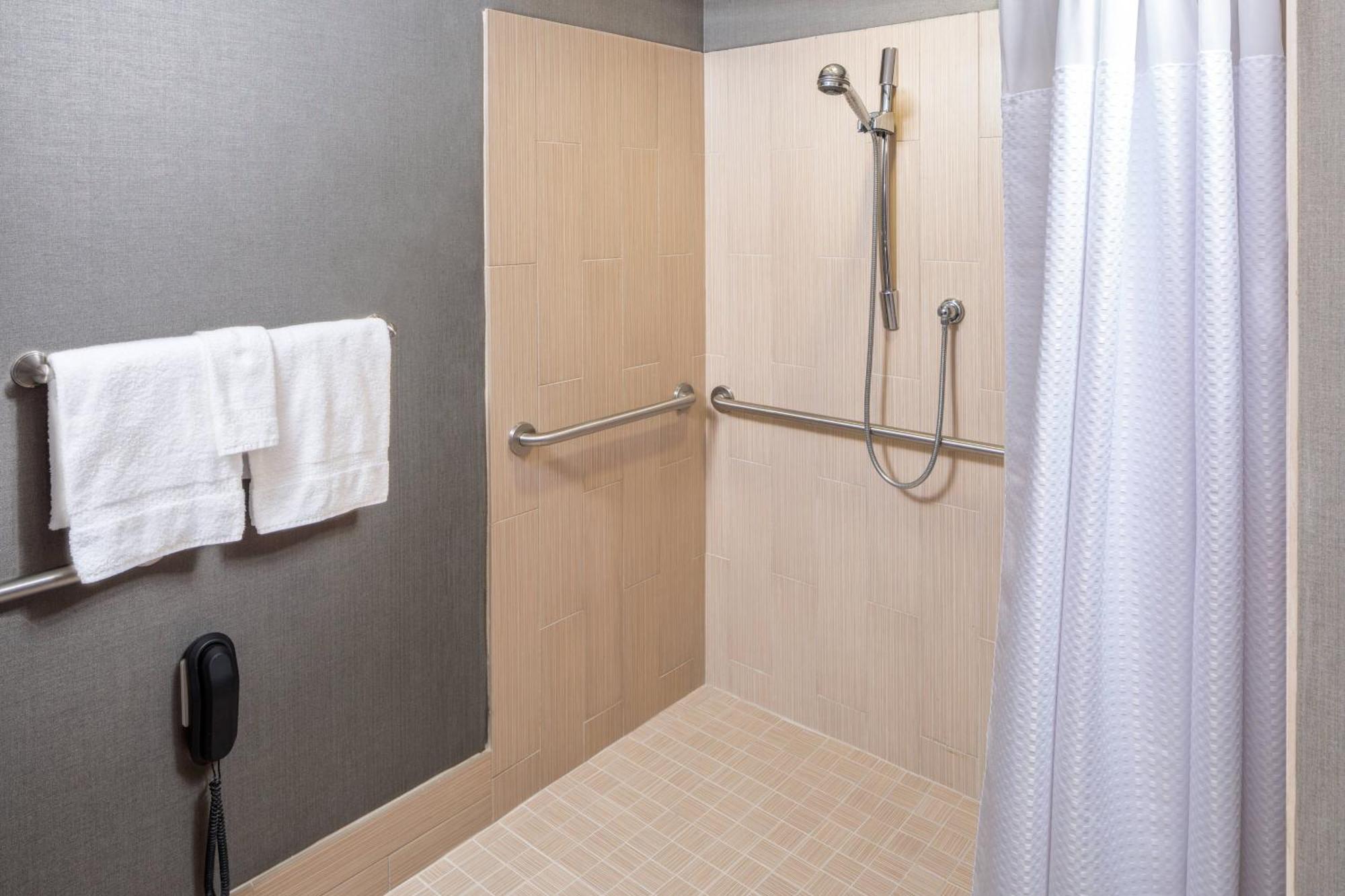 Courtyard By Marriott Medical Center/nrg Park